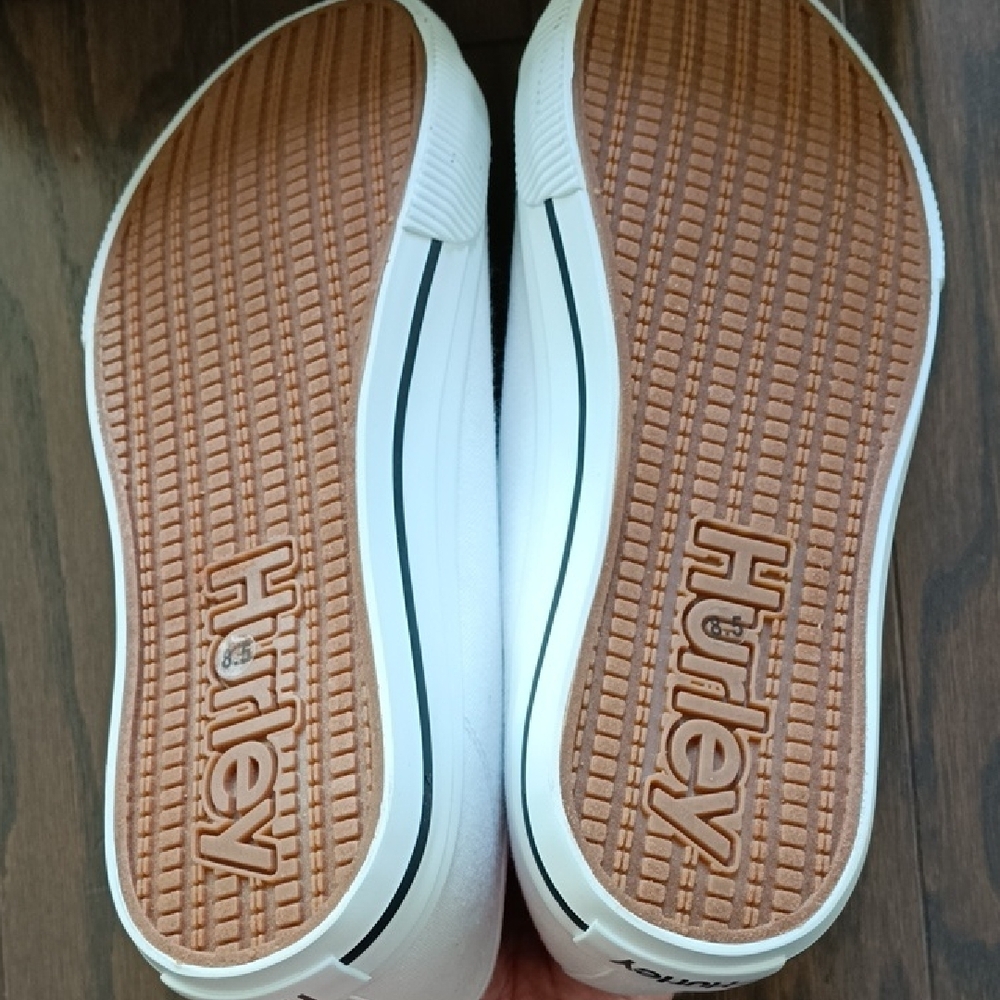 Hurley White Women's Sneakers - Picture 2 of 4